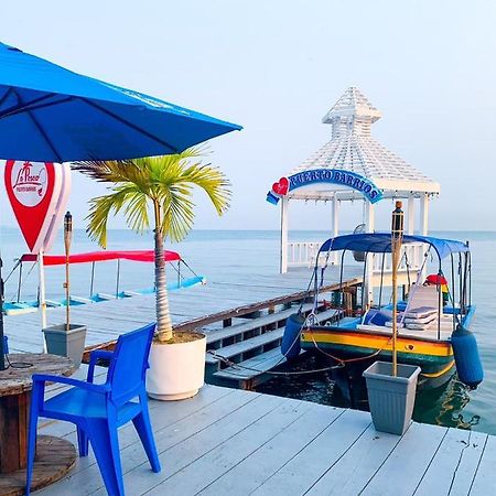 Restaurante Y Hotel “La Pesca” Puerto Barrios Exterior foto